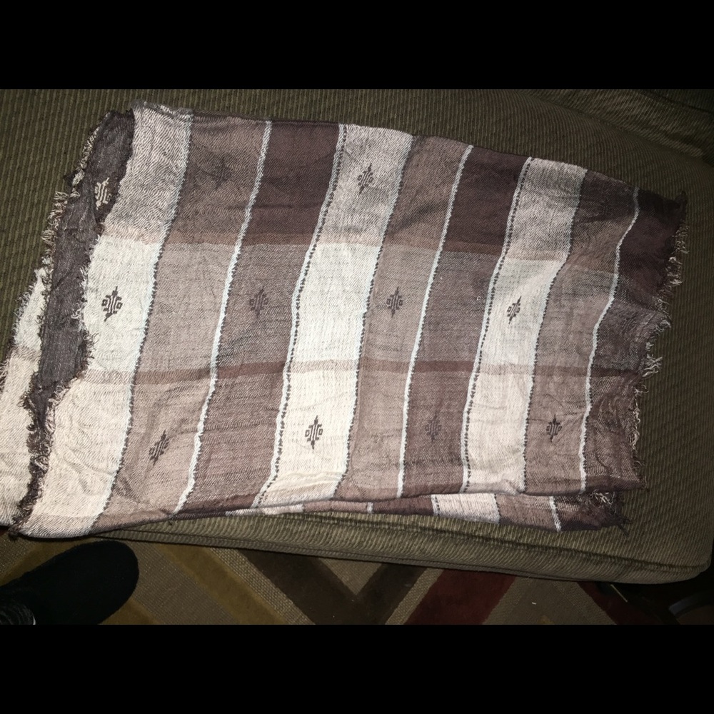 Maurices infinity scarf. Thin light weight